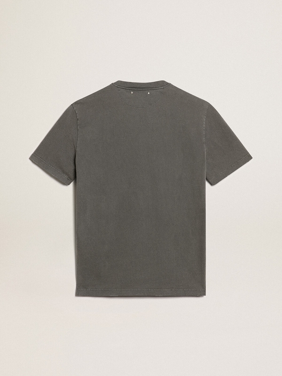 antracietgrijs heren t-shirt met een verwassen look.