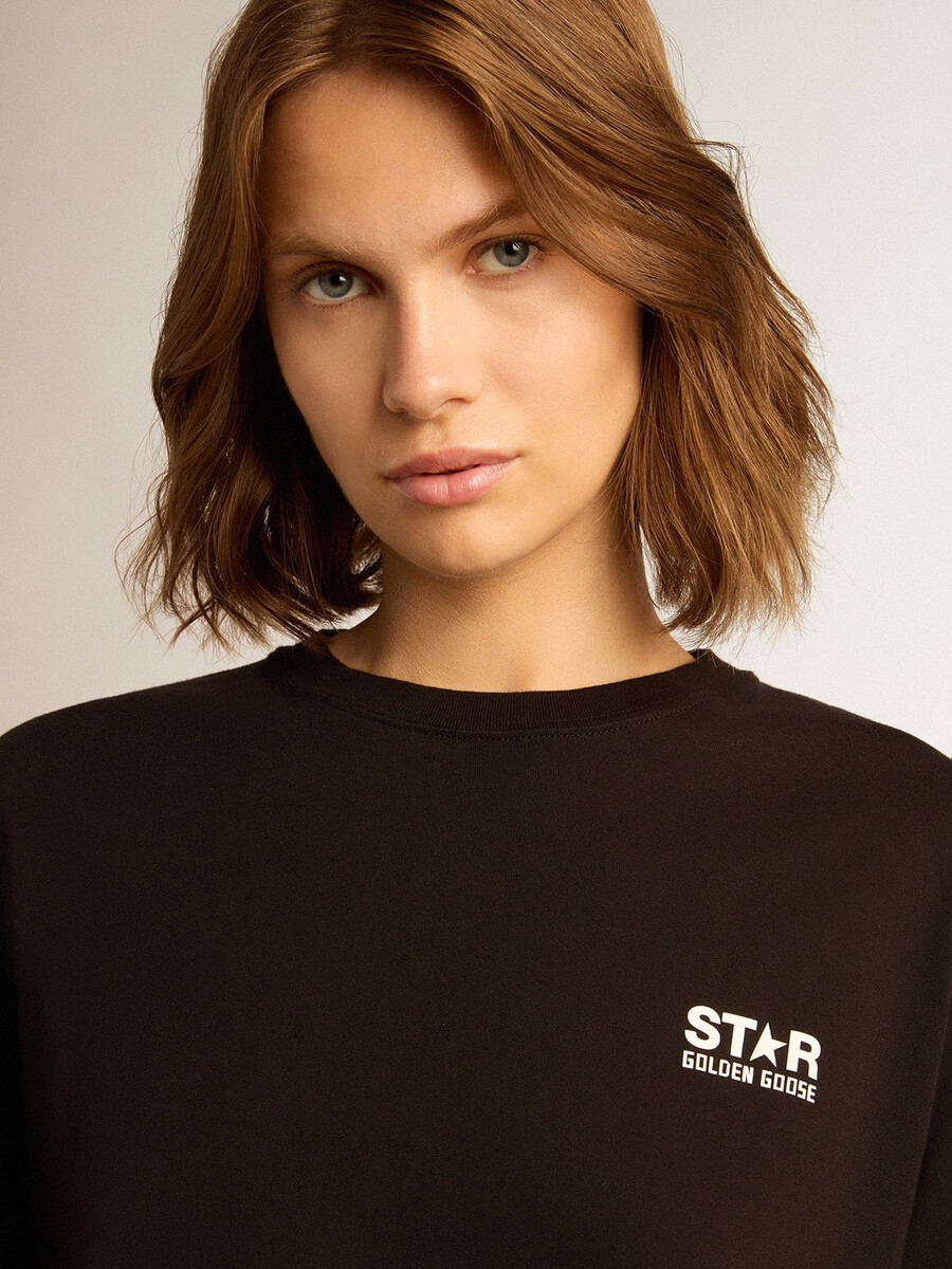 t-shirt uit de black star collection met contrasterend wit logo en ster.