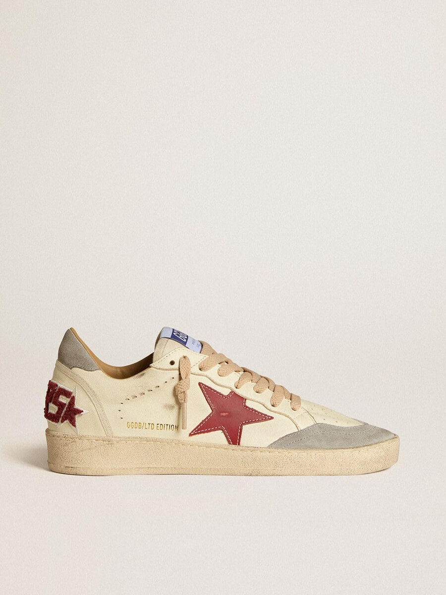 ball star ltd herenschoen in nappaleer met rode leren ster en grijze suède hielstuk.