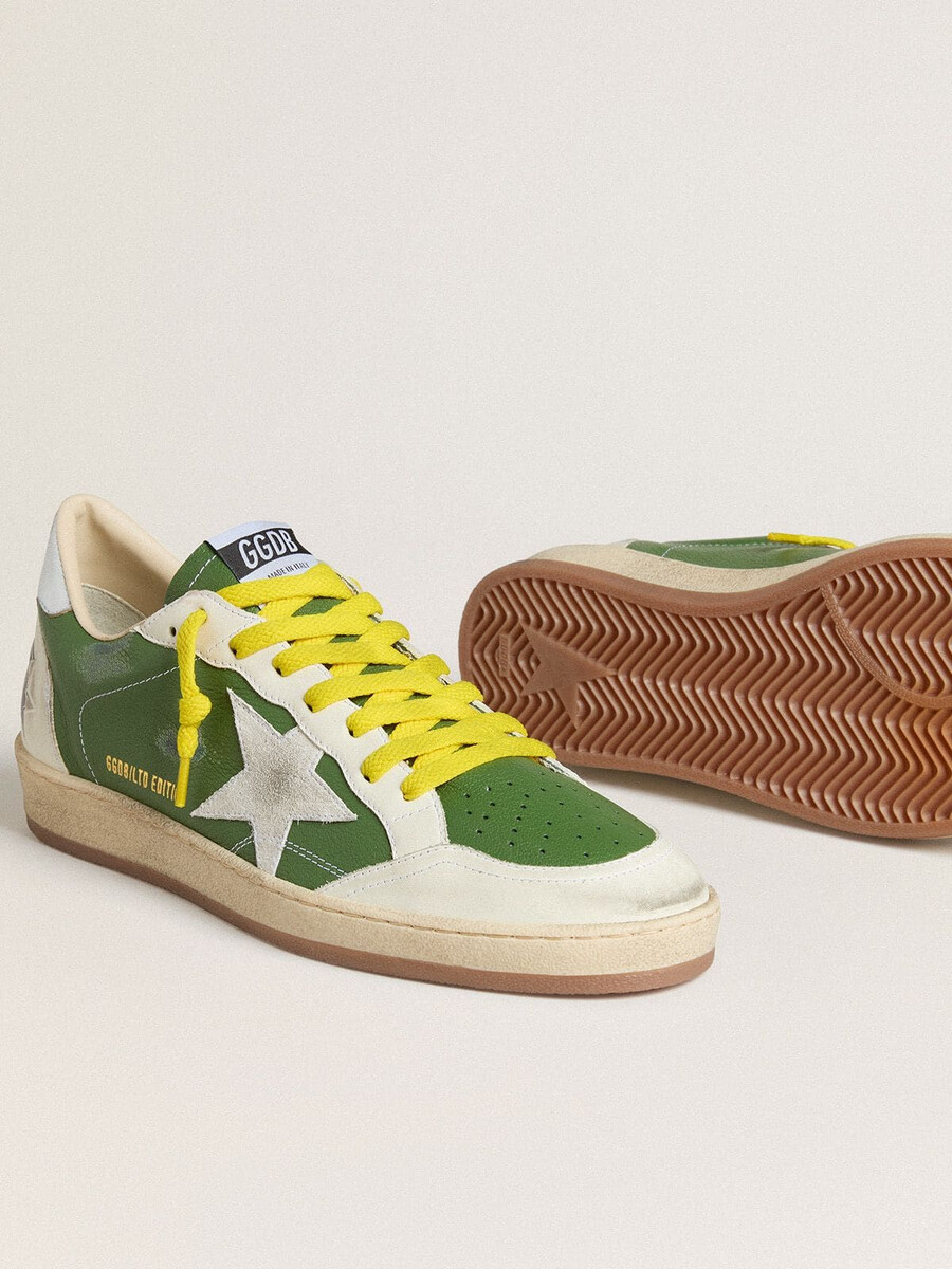ball star ltd in groen nappaleer met witte suède ster en metallic zilverkleurige leren hielstuk.