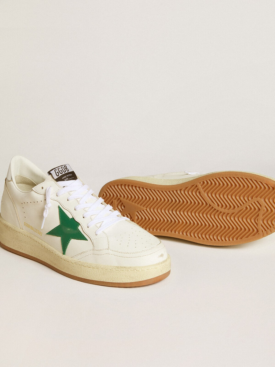 heren ball star met groene leren ster en metallic leren hielstuk.