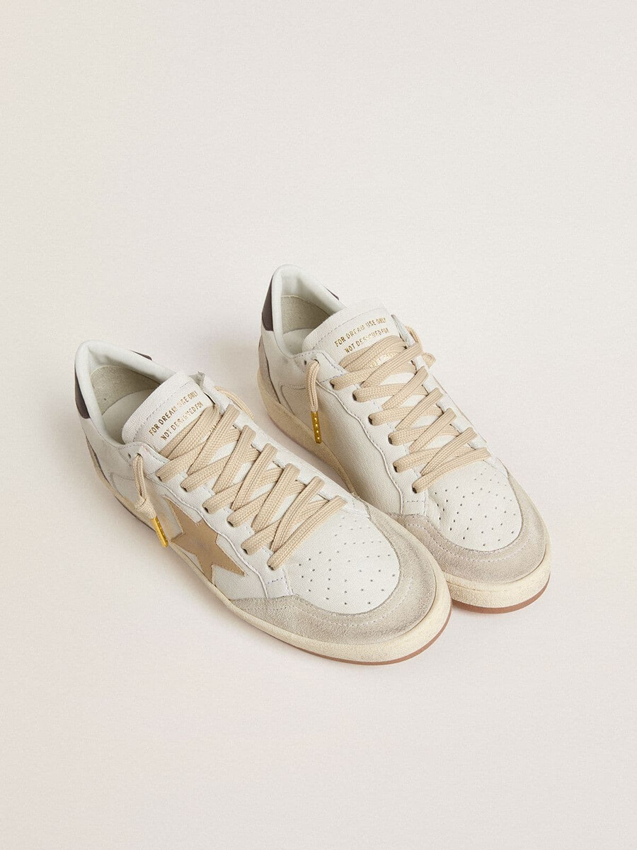 dames ball star ltd met beige ster en zwart hielstuk.