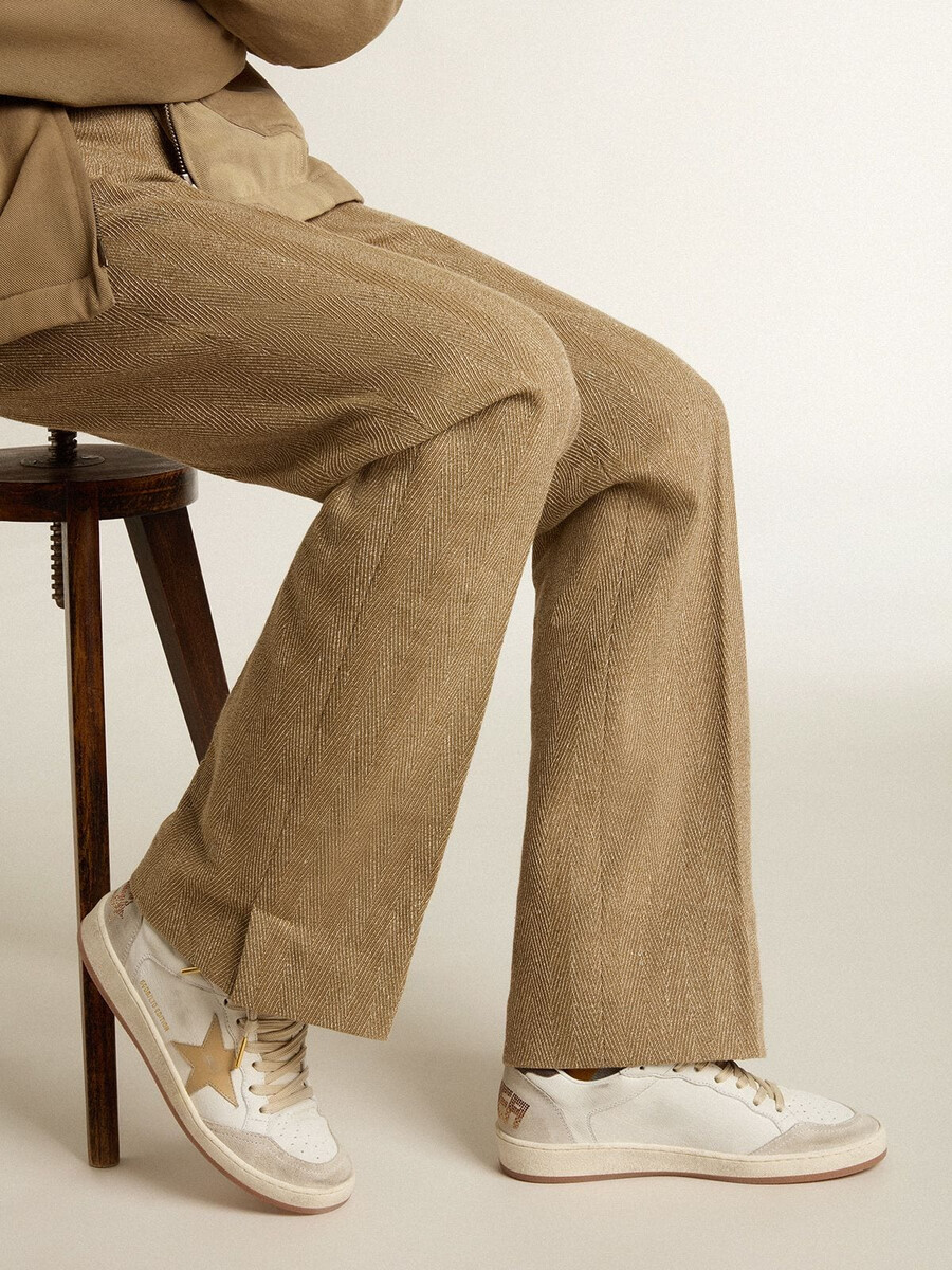 dames ball star ltd met beige ster en zwart hielstuk.