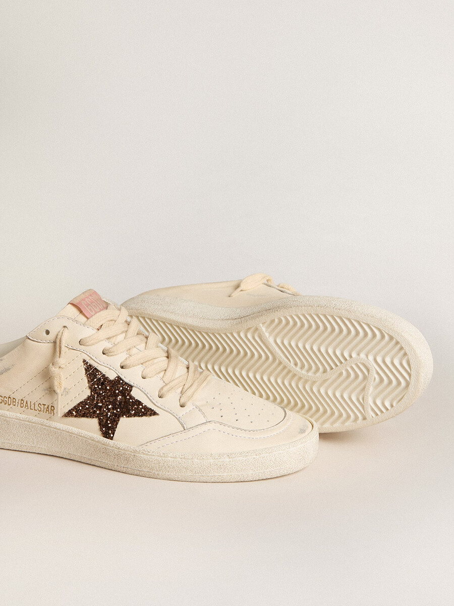 ball star sabots in ivoorkleurig nappaleer met bronzen glitterster
