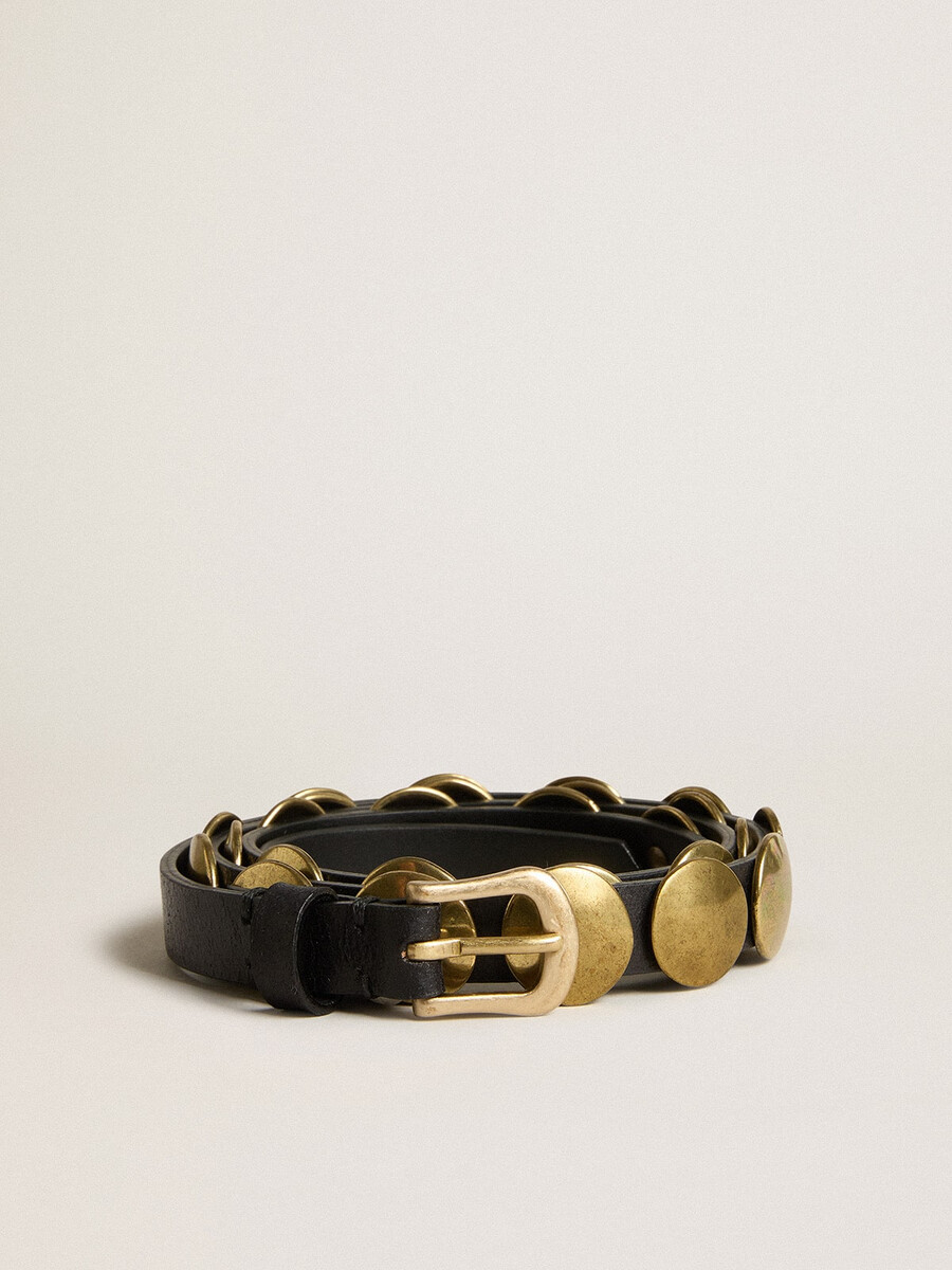 zwarte trinidad-riem van gewassen leer met gouden studs.