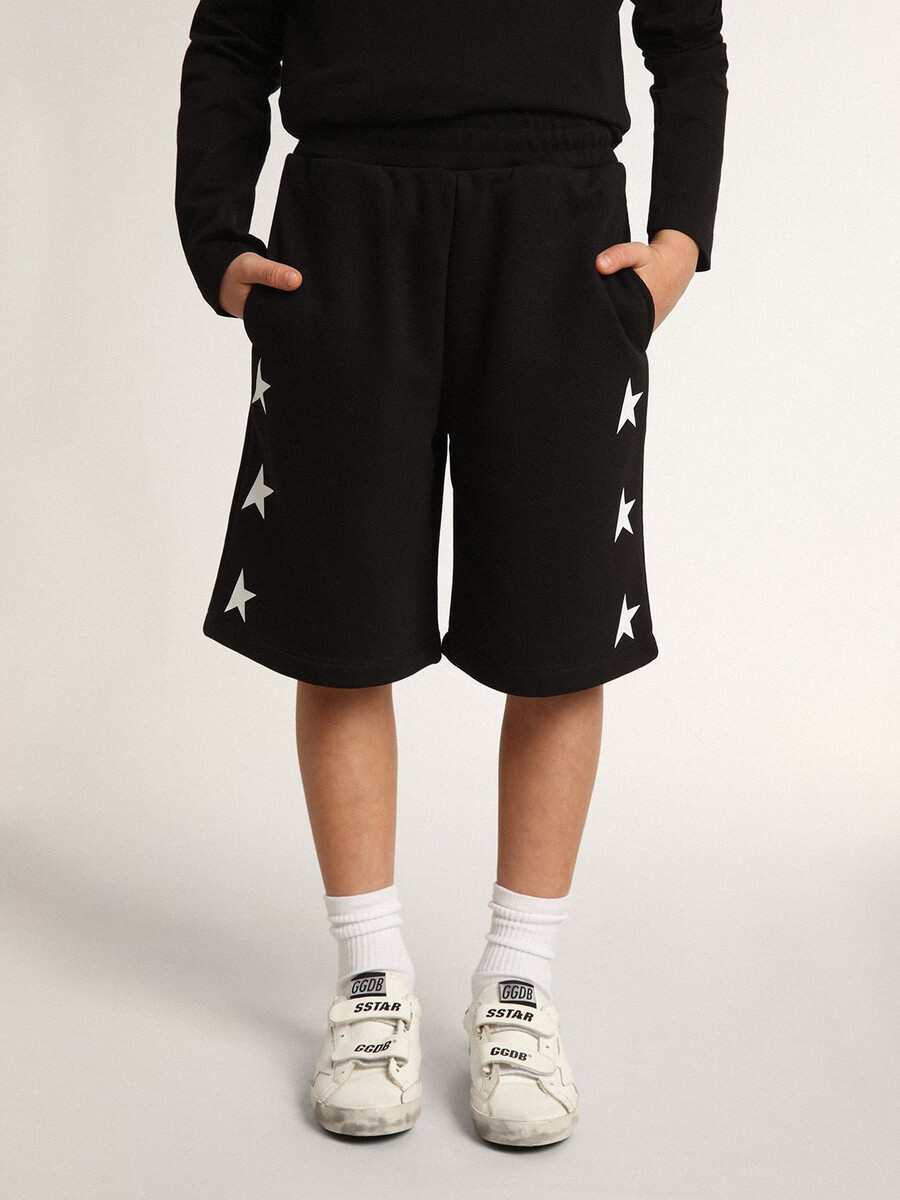 zwarte bermuda-shorts voor jongens met witte sterren