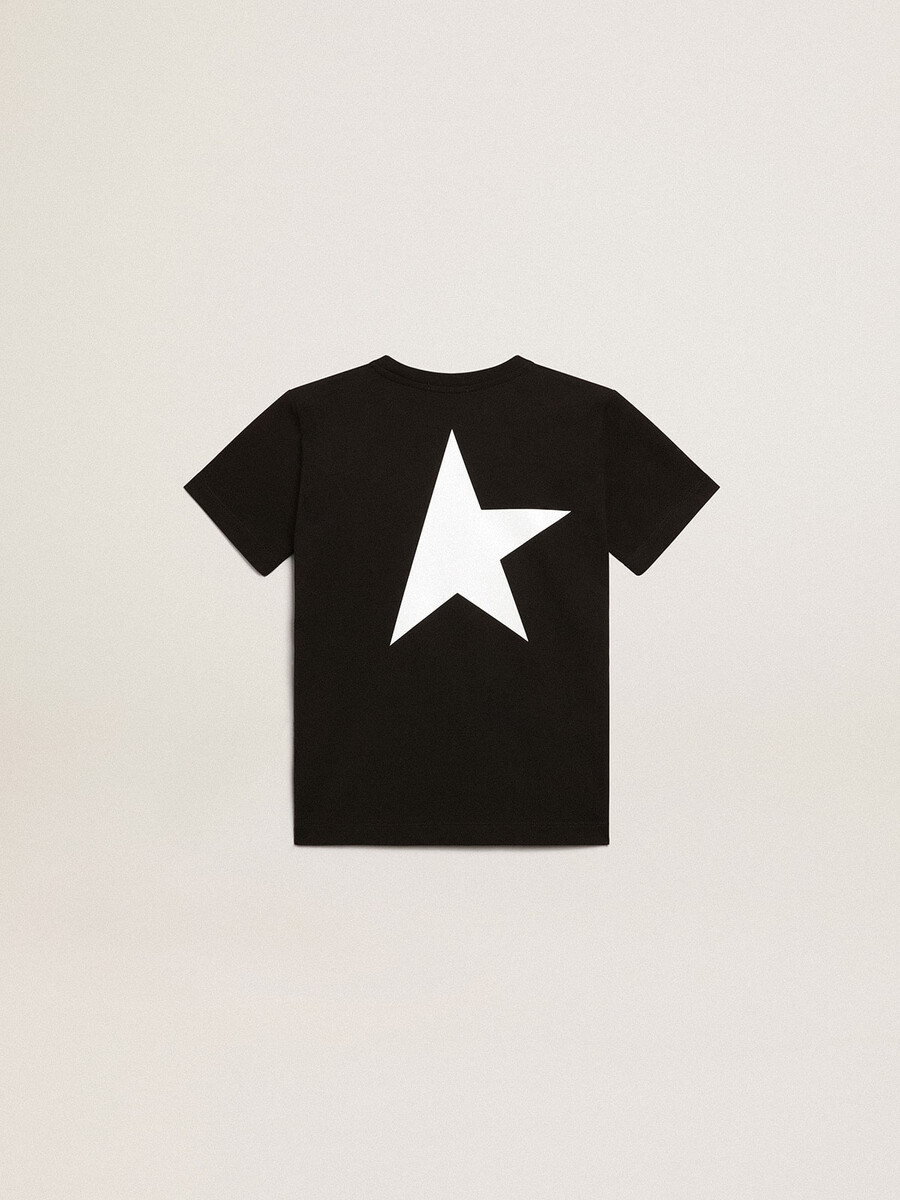 zwart t-shirt met contrasterend wit logo op de voorkant en maxi-ster op de achterkant.