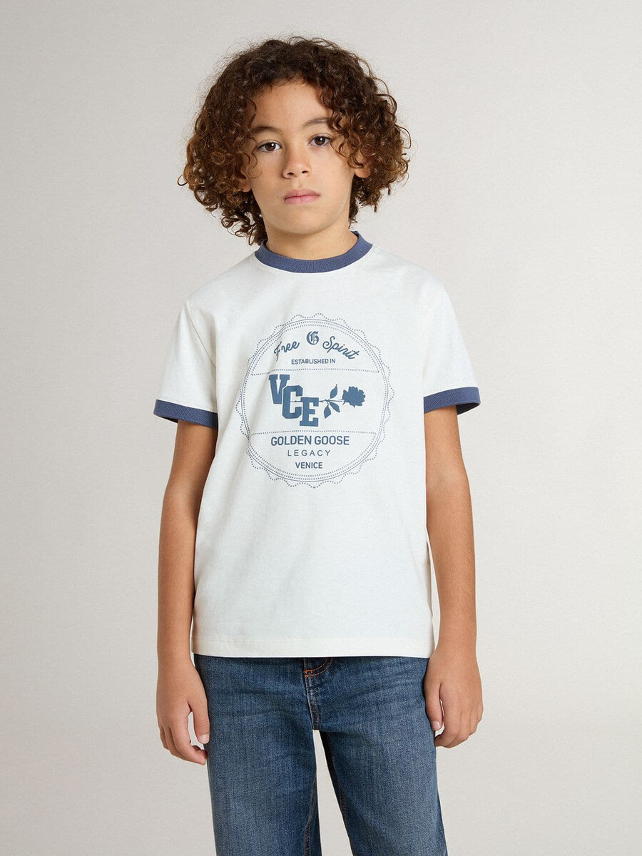 wit t-shirt voor jongens met blauwe opdruk