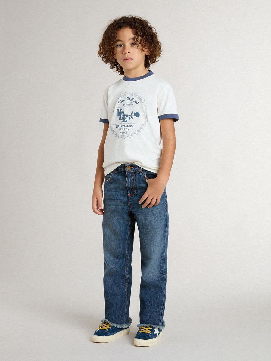 wit t-shirt voor jongens met blauwe opdruk