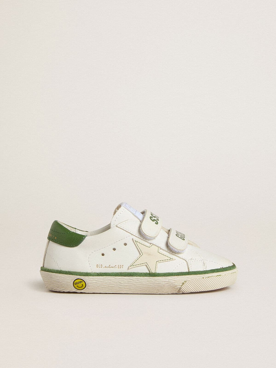 teen old school in wit leer met groene nappa hielversteviging en groene inzetstuk