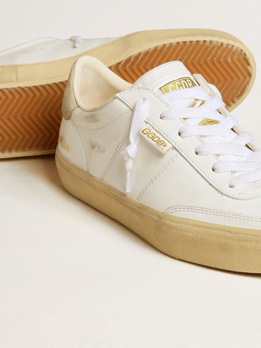 dames soul star in wit leer met beige suède hielstuk.