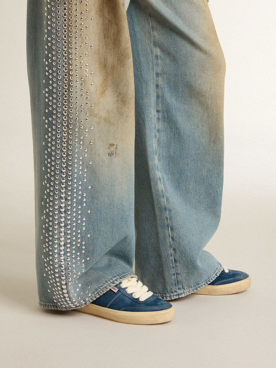 dames soul star in blauw suède met wit leren hielstuk.