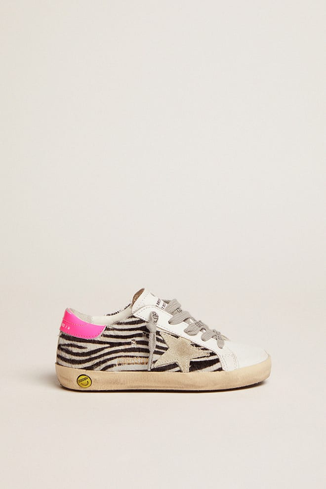 junior super-star in leer en zebraprint ponyhuid met fuchsia hielstuk