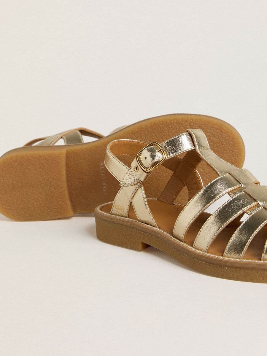 maxime junior sandalen van goudkleurig leer.