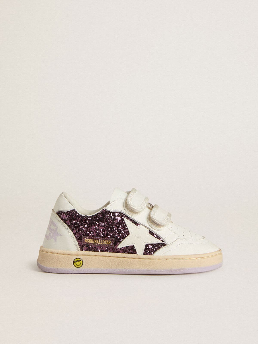 teen ball star in paarse glitter met witte leren ster en hielstuk.