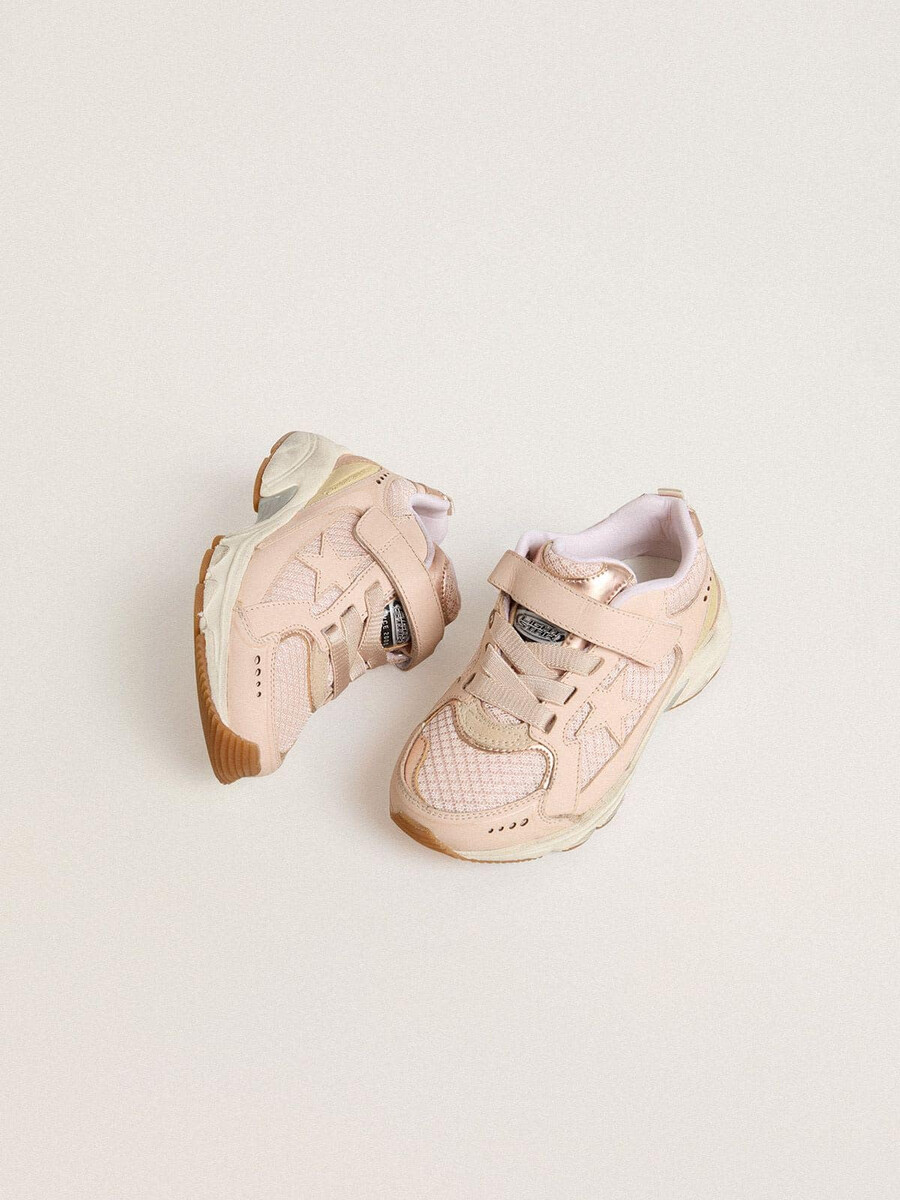 jonge lightstar in roze leer en mesh met roze leren ster