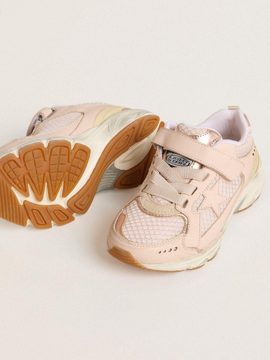 jonge lightstar in roze leer en mesh met roze leren ster