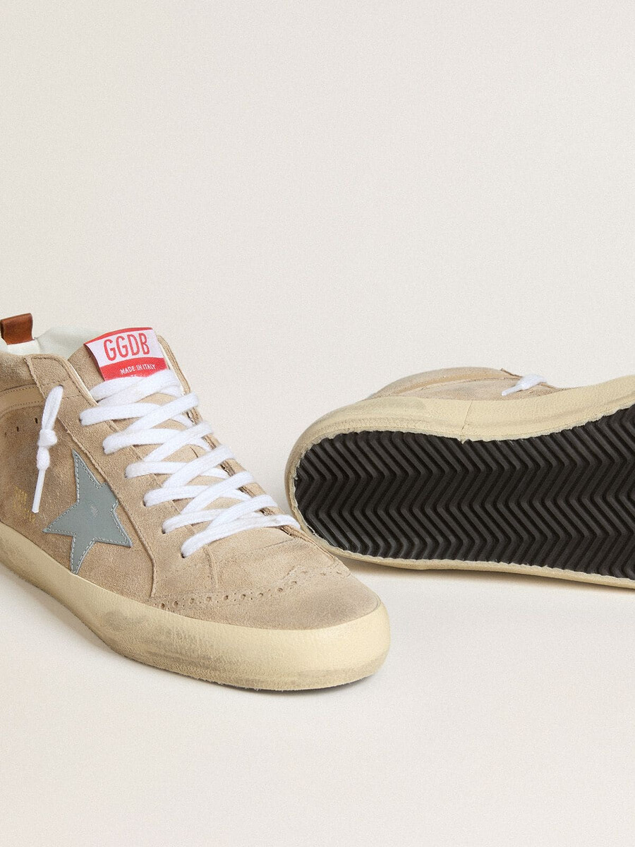 heren mid star in beige suède met lichtblauwe leren ster en hielstuk