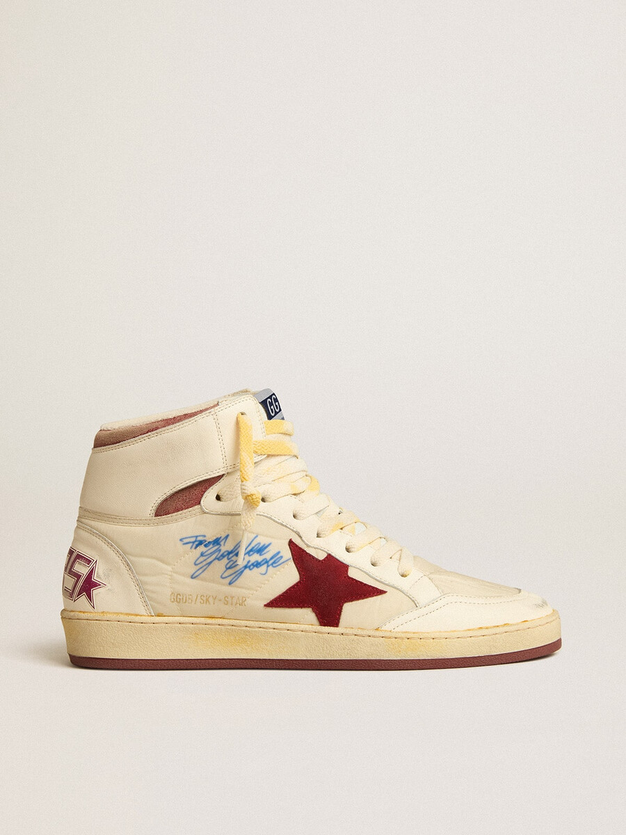 sky-star in beige nylon en nappaleer met een ster van granaatappelkleurig suède.