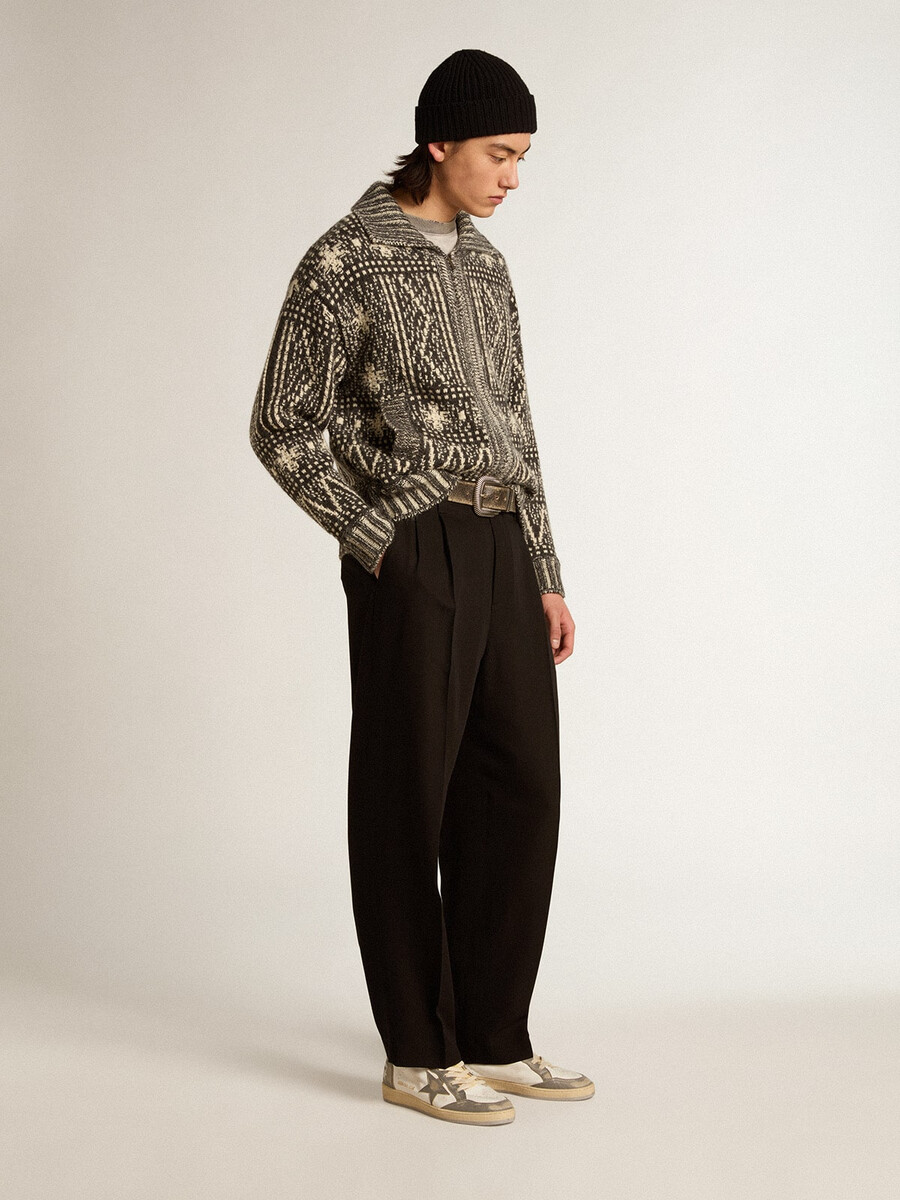 zwarte broek van een mix van wol en viscose