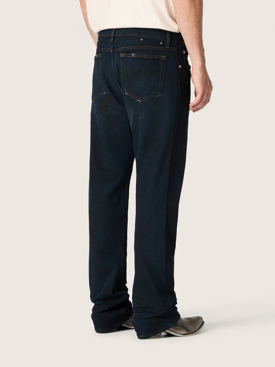 slim-fit jeans voor heren in donker indigo stretchdenim.