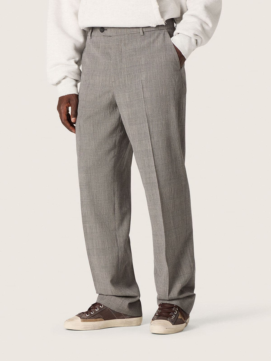slim-fit herenbroek in grijs prince of wales-ruitpatroon.