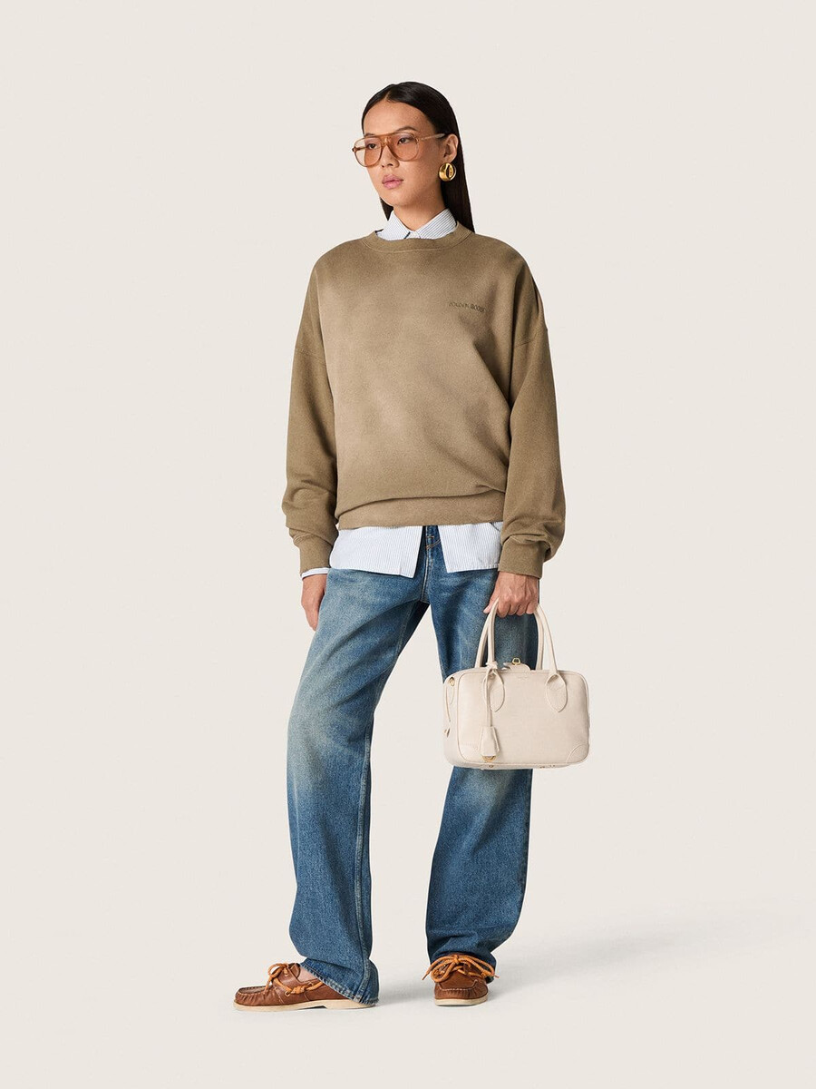 gouden boyfriend jeans voor dames in lichtblauwe stonewashed denim.