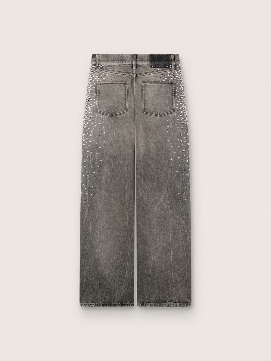 dames boyfriend jeans van grijs denim met zilverkleurige studs in een kleurverloop.