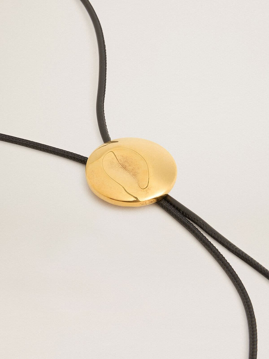 jewelmates bolo tie ketting van zwart leer met antiek gouden metalen details