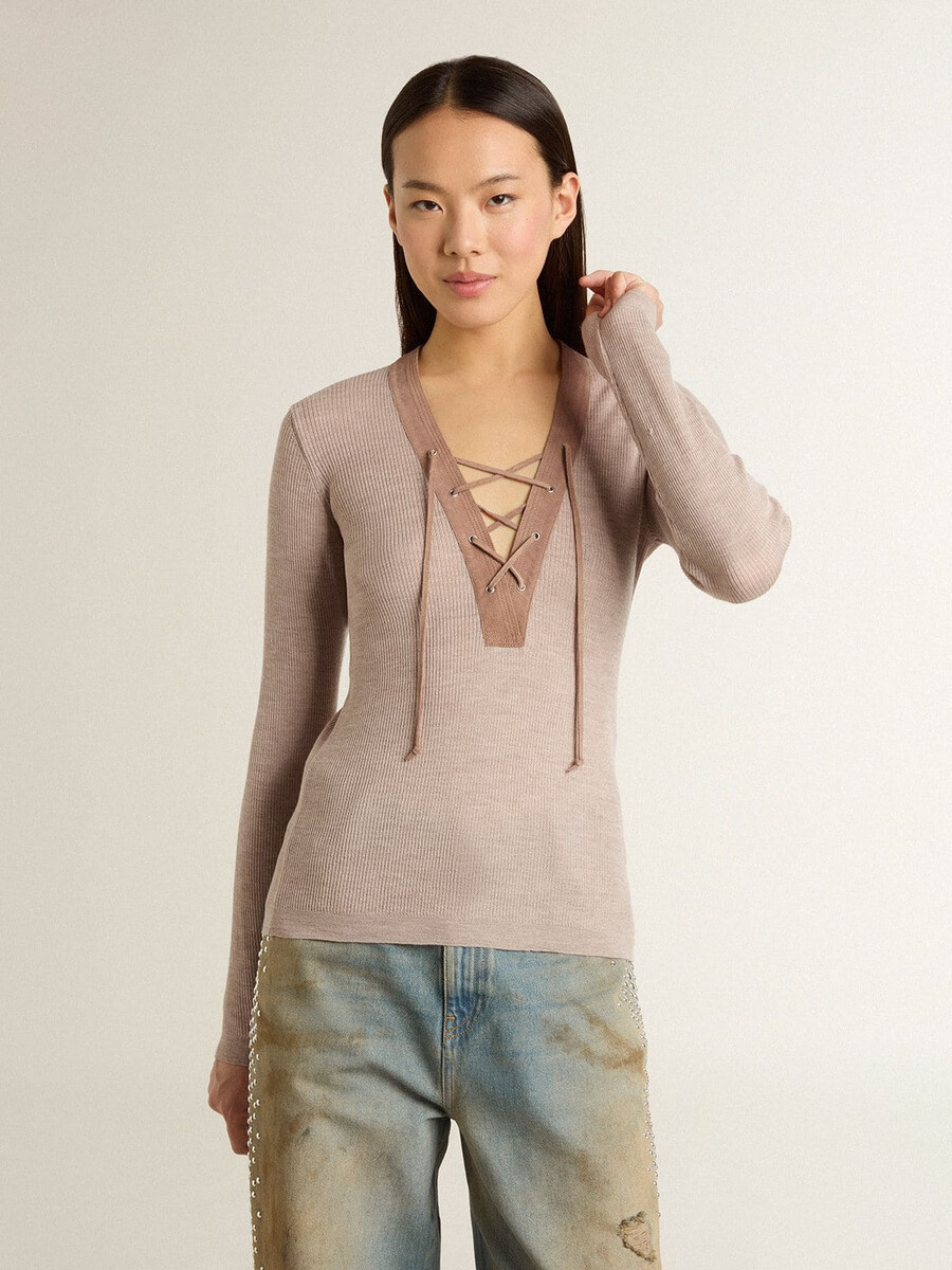 beige wollen trui met leren details
