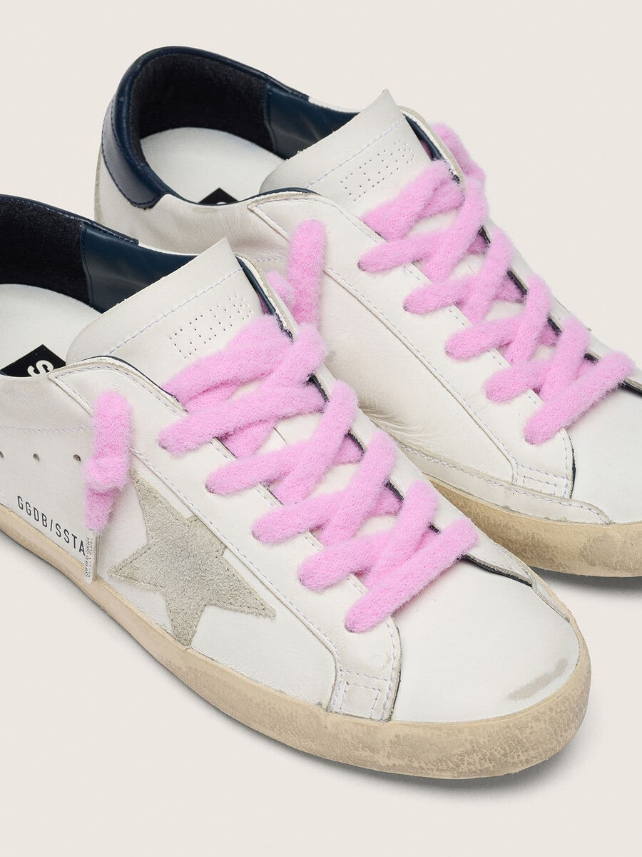 roze pluizige veters