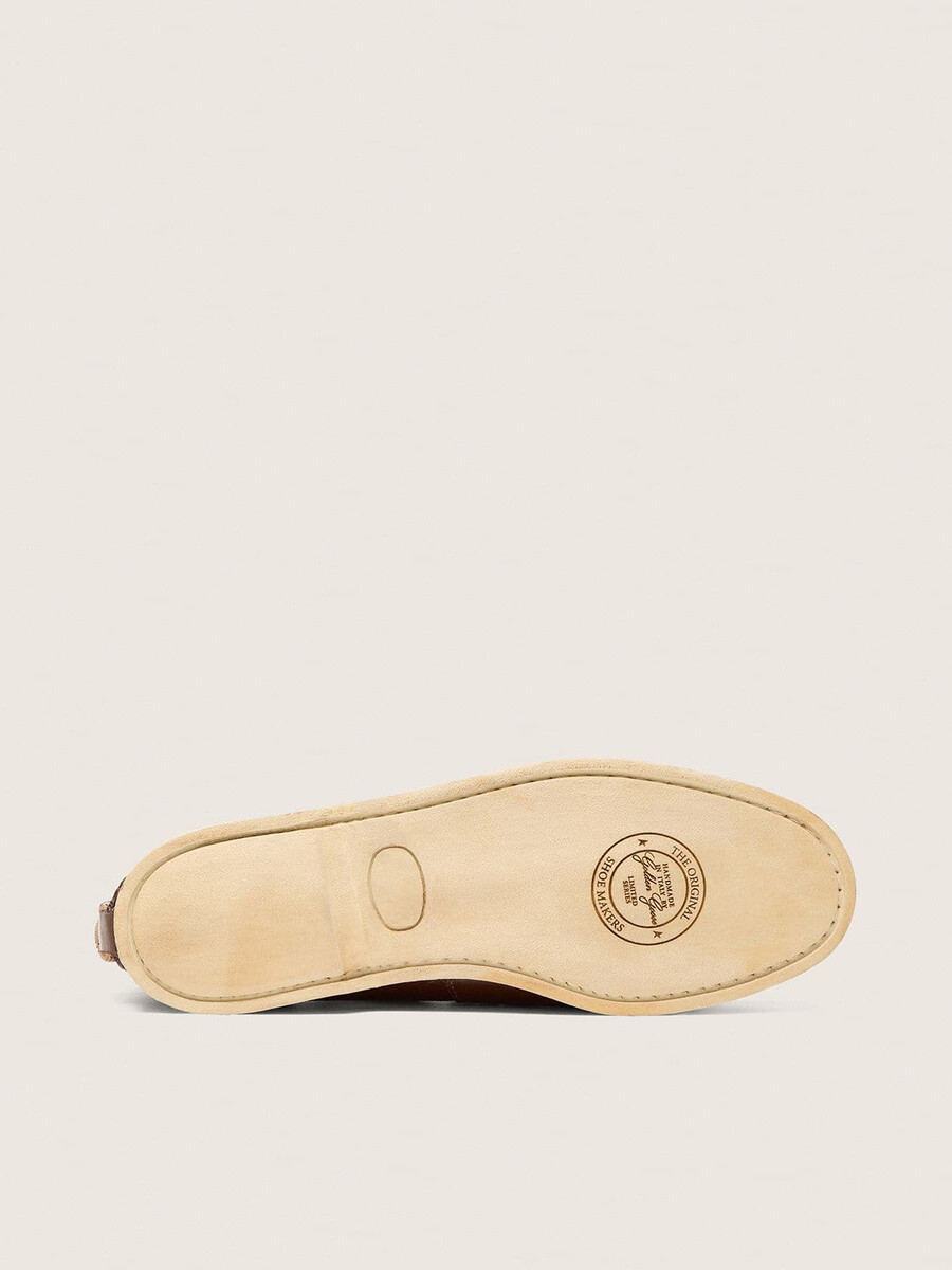 cruise loafers voor heren in glanzend donkerbruin leer.