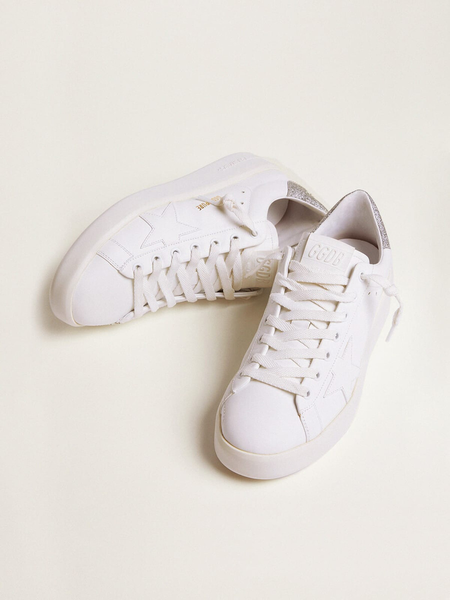 purestar sneakers voor dames met een glinsterend zilverkleurig hielstuk.