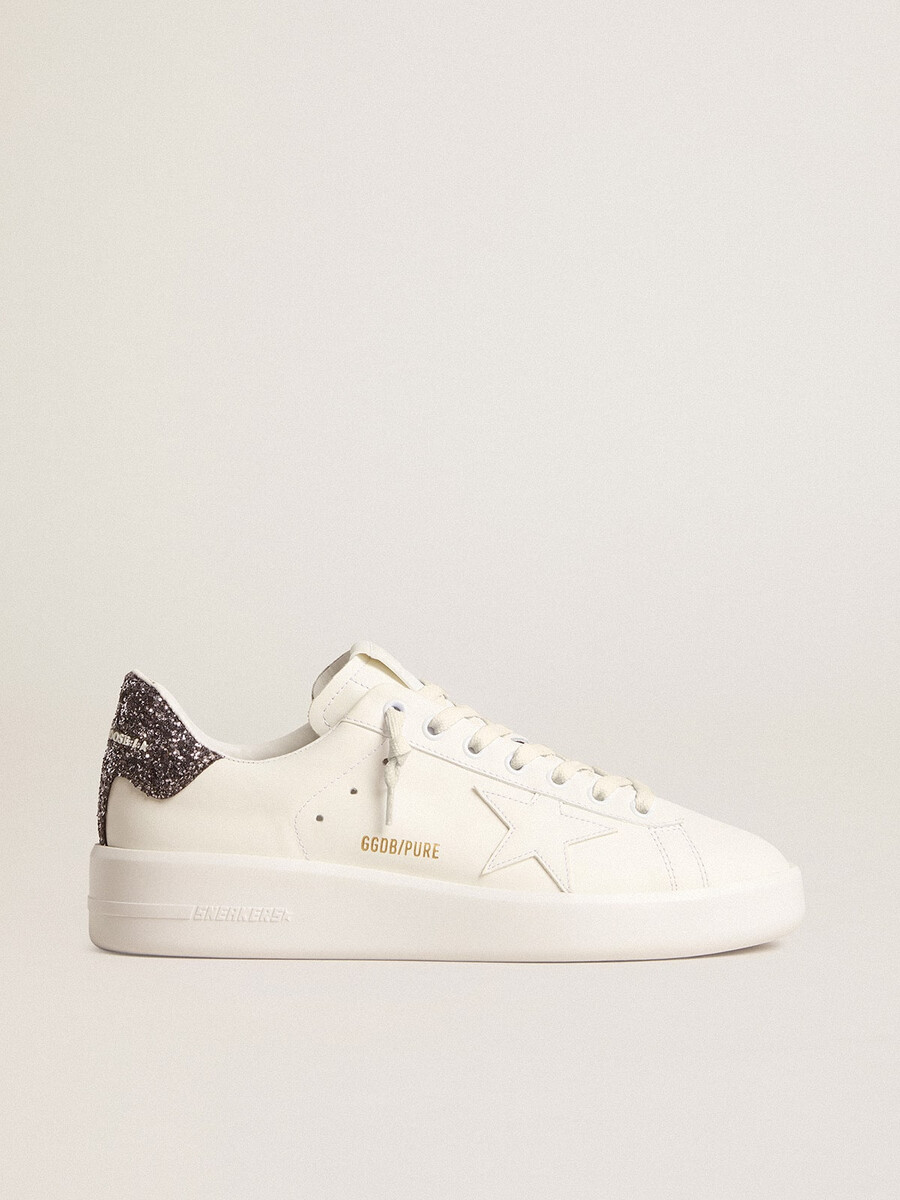 dames purestar met witte leren ster en antracietkleurige glitterhak.
