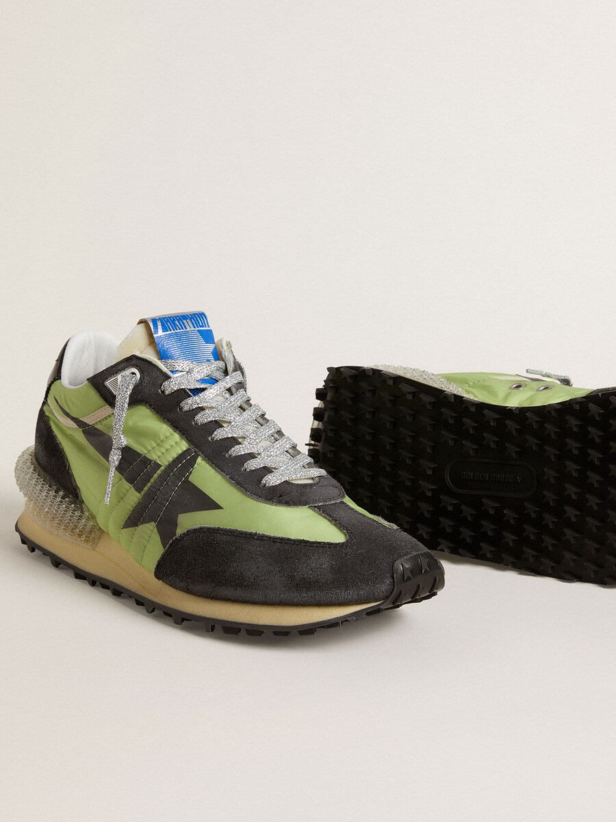 marathon herenschoen met groen nylon bovenwerk en zwarte ster