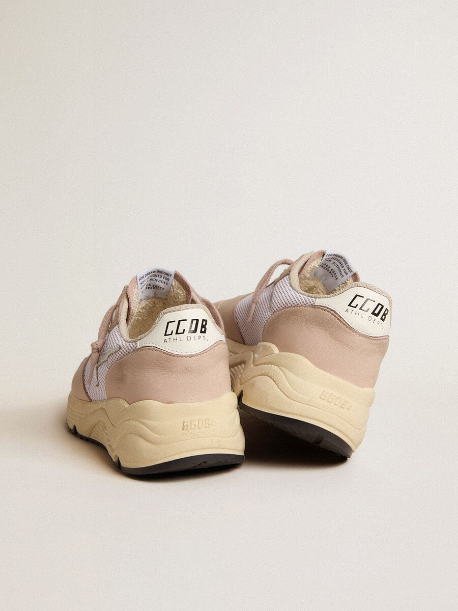 dames hardloopschoenzool van mesh en nubuck met zilverkleurige metallic leren ster.