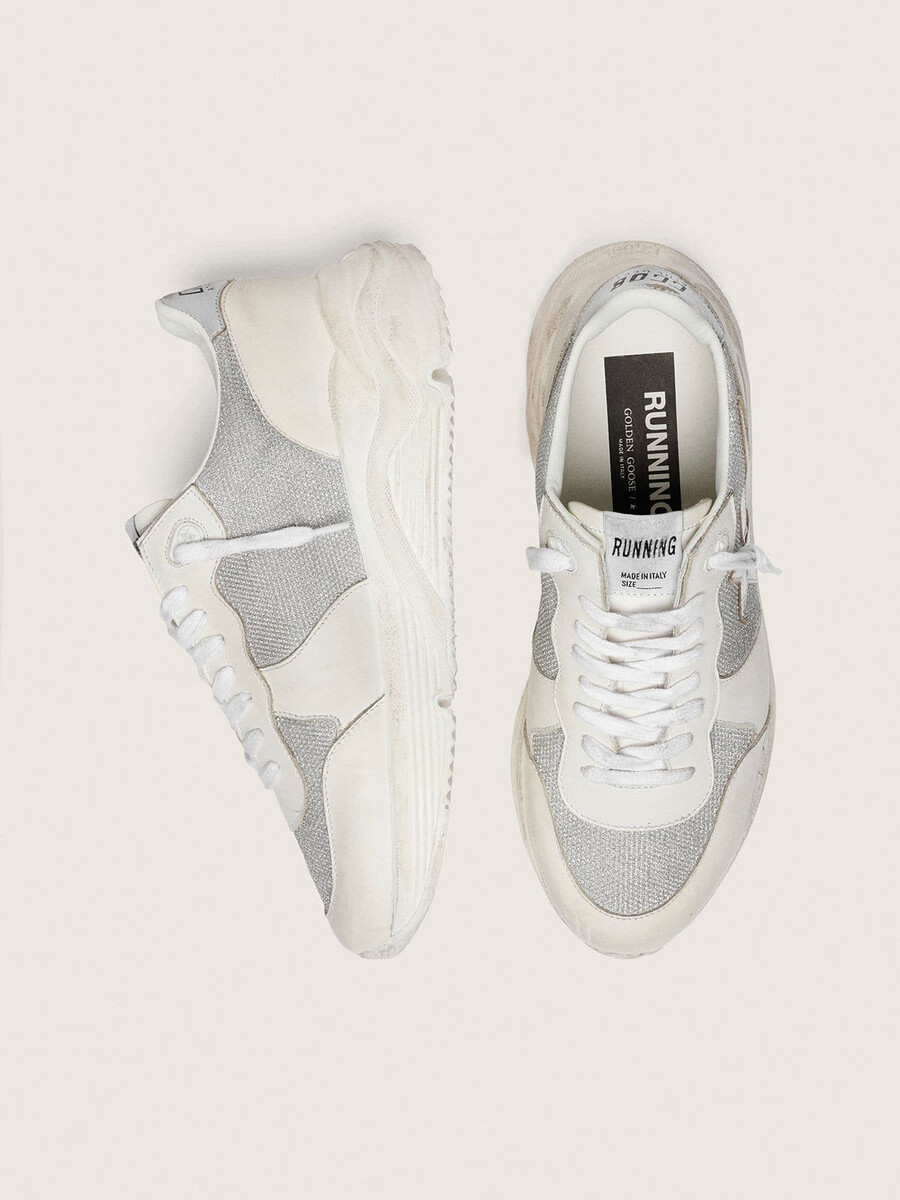 dames hardloopschoenzool van mesh en nubuck met zilverkleurige metallic leren ster.