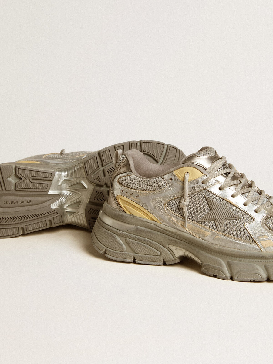 dames lightstar in metallic leer en zilverkleurig mesh met grijze ster