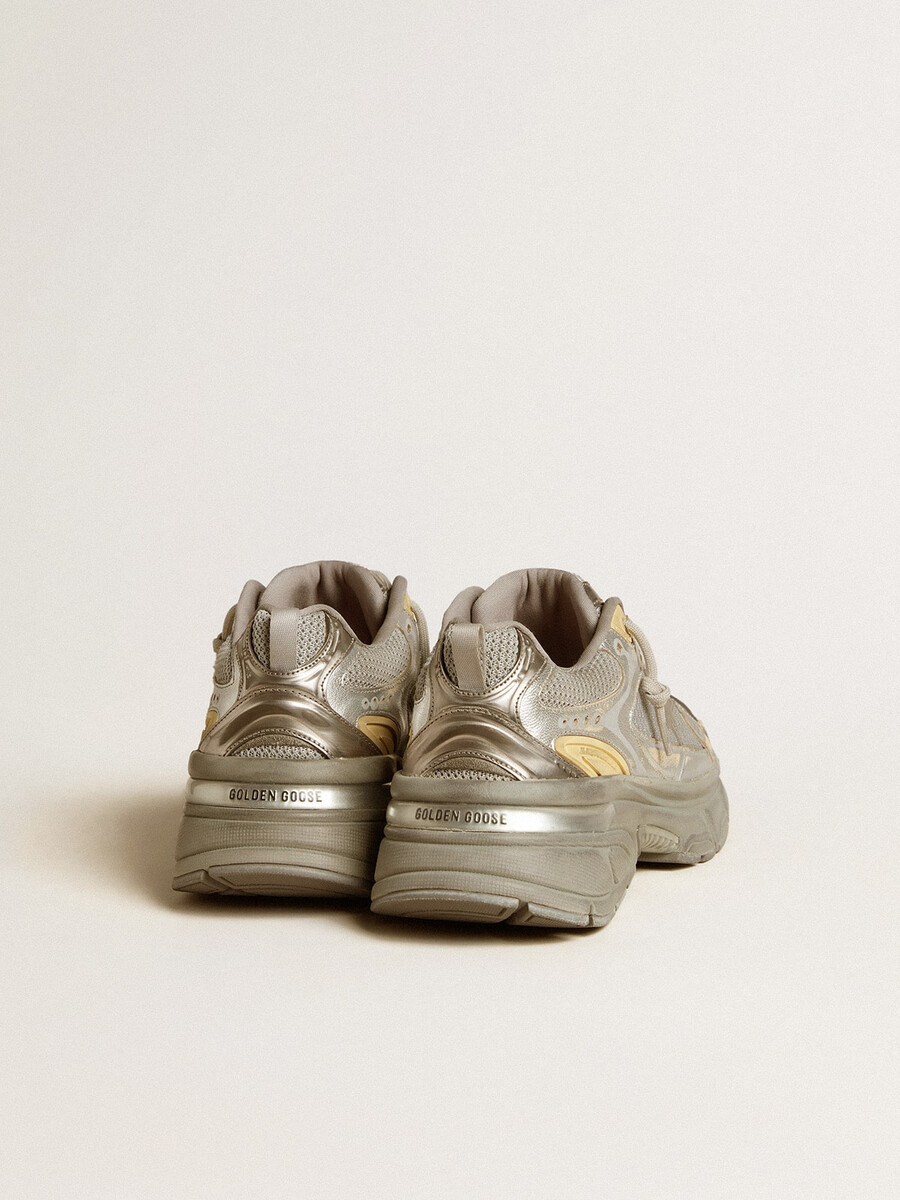 dames lightstar in metallic leer en zilverkleurig mesh met grijze ster