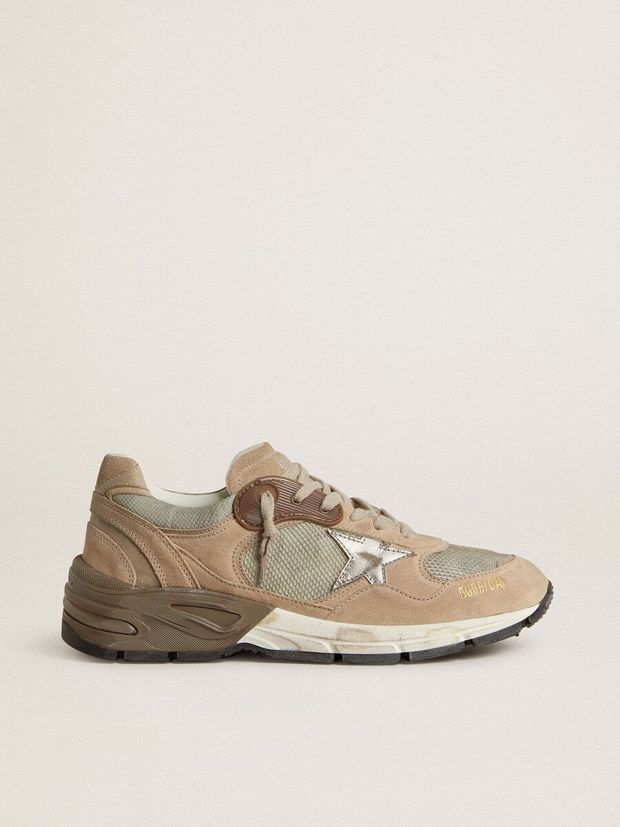 dames dad-star in beige mesh en suède met zilverkleurige leren ster.