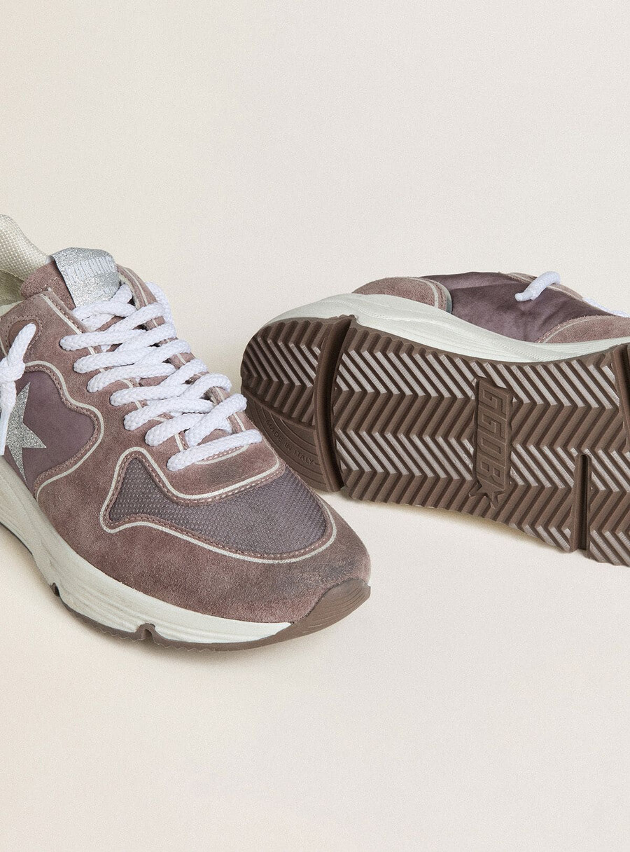 dames hardloopschoenzool van lavendelkleurig nylon en suède met bedrukte ster en zilverkleurig leren hielstuk.