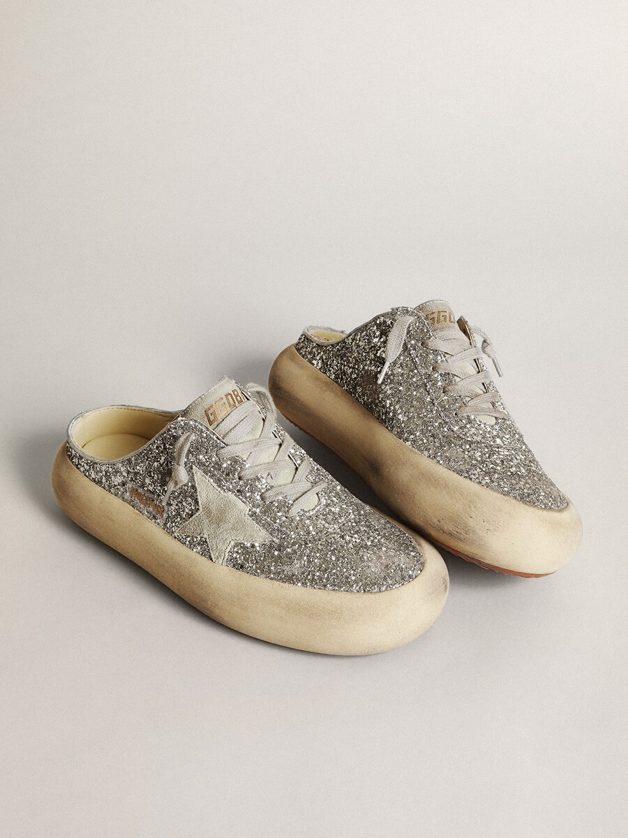 dames space-star sabot in glitter met ijsgrijze ster en lipje