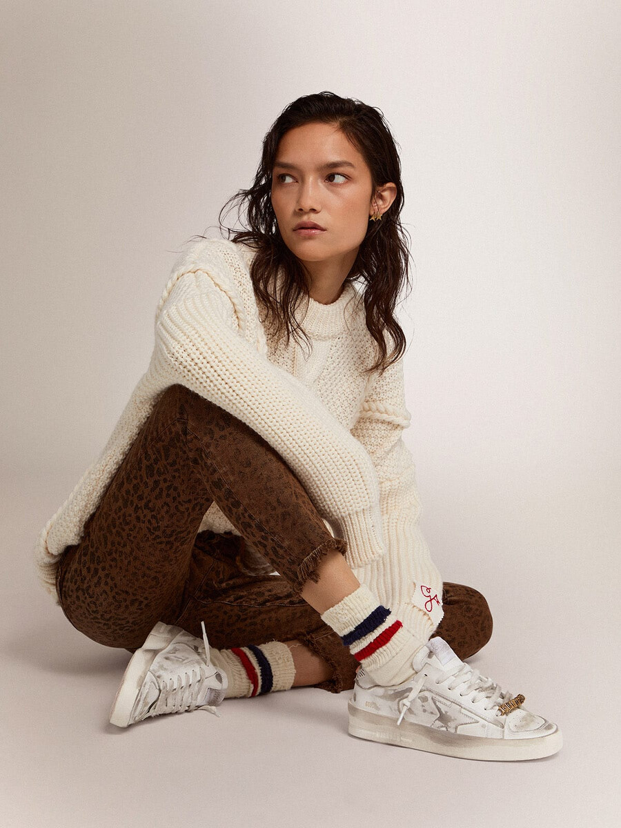 stardan sneakers van wit leer met een gebruikte look.