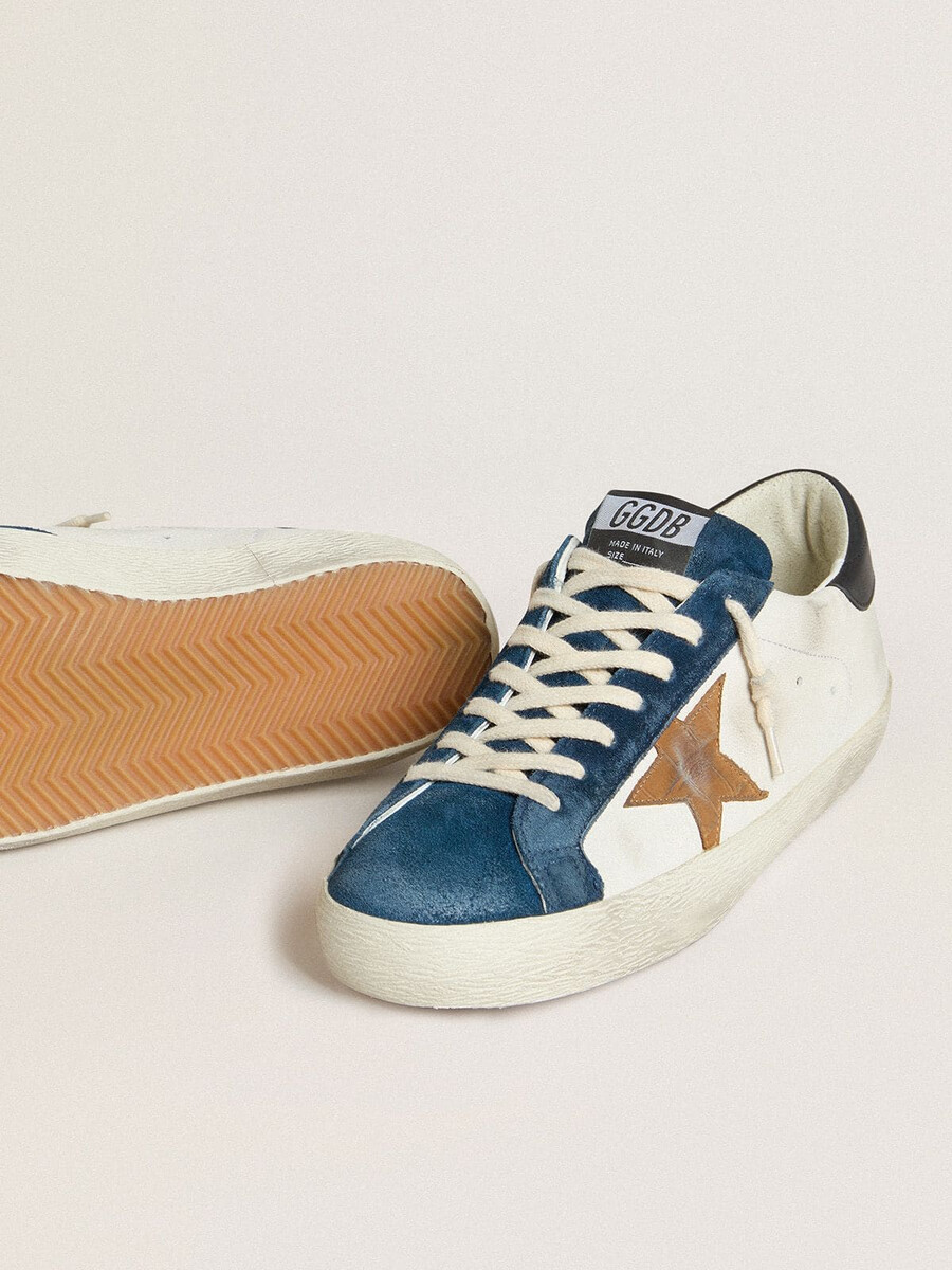 heren super-star ltd met tabakskleurige leren ster met krokodillenprint en zwarte leren hielstuk.