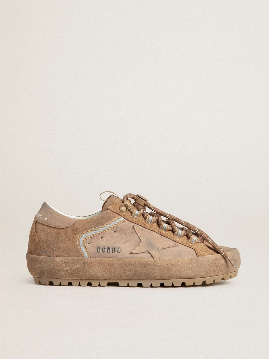 heren super-star ski in dolmias en caramelkleurig suède met marmeren nubuck ster en hielstuk.