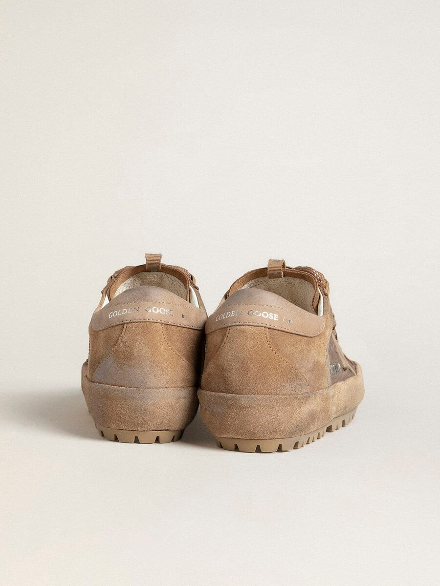 heren super-star ski in dolmias en caramelkleurig suède met marmeren nubuck ster en hielstuk.