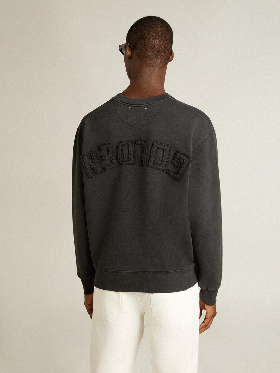 sweatshirt in gewassen zwart met omgekeerd logo op de achterkant - jersey capsule