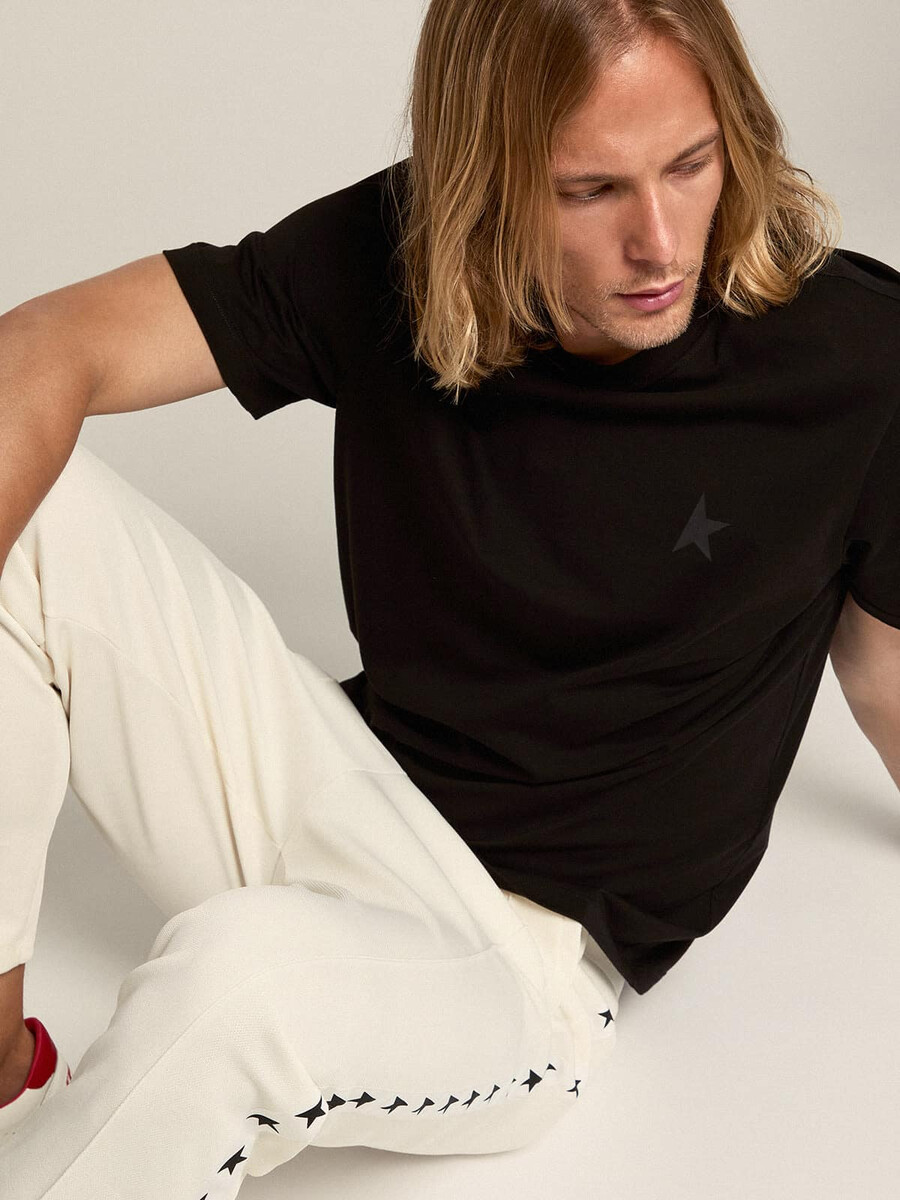 t-shirt uit de black star collection met een ton-sur-ton ster op de voorkant.