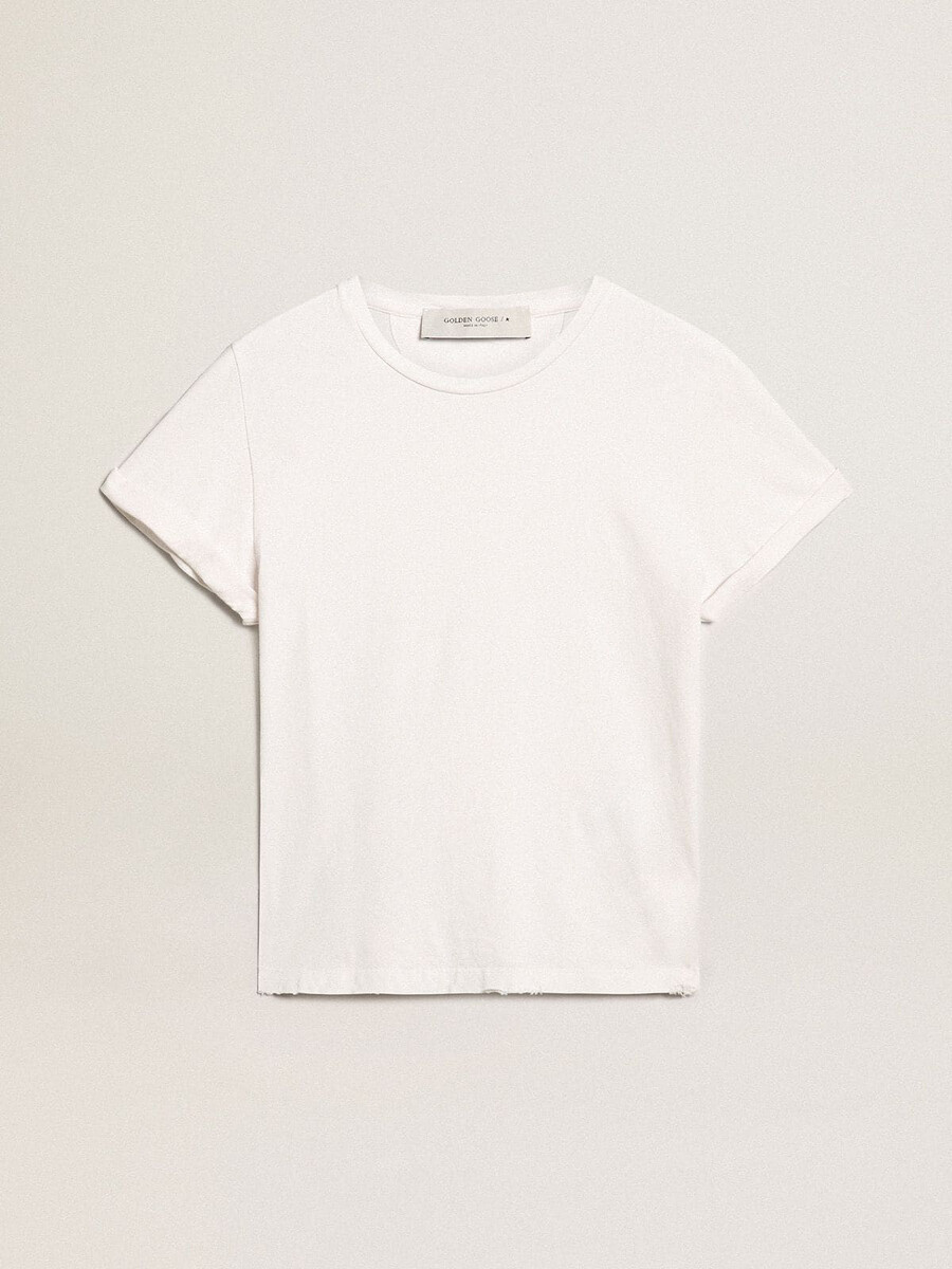 een dames t-shirt met een verwassen look en normale pasvorm in wit.