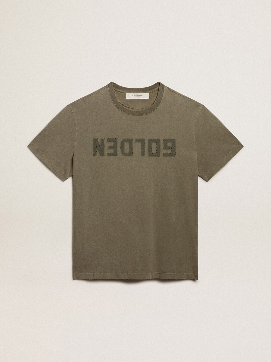 olijfgroen t-shirt met normale pasvorm en gouden letters op de voorkant.